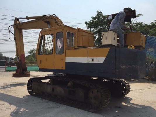 ขายรถแบคโค KOMATSU PC200-2 ติดตัวดูดแม่เหล็ก สะภาพพร้อมใช้ มูมฮาร์มสวย เหรมสวย เอวมีขยับบ้างเล็กน้อย ระบบการทำงานมือขยุ้มพร้อมใช้ ราคา.550000 ต่อรอง สนใจโทร081-3531946 ลาย (ID) 081-3531946 ต่อ.บางนา รถอยู่สระบุรีครับ