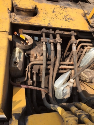 ขายรถแบคโค KOMATSU PC200-2 ติดตัวดูดแม่เหล็ก สะภาพพร้อมใช้ มูมฮาร์มสวย เหรมสวย เอวมีขยับบ้างเล็กน้อย ระบบการทำงานมือขยุ้มพร้อมใช้ ราคา.550000 ต่อรอง สนใจโทร081-3531946 ลาย (ID) 081-3531946 ต่อ.บางนา รถอยู่สระบุรีครับ