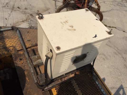 ขายรถแบคโค KOMATSU PC200-2 ติดตัวดูดแม่เหล็ก สะภาพพร้อมใช้ มูมฮาร์มสวย เหรมสวย เอวมีขยับบ้างเล็กน้อย ระบบการทำงานมือขยุ้มพร้อมใช้ ราคา.550000 ต่อรอง สนใจโทร081-3531946 ลาย (ID) 081-3531946 ต่อ.บางนา รถอยู่สระบุรีครับ