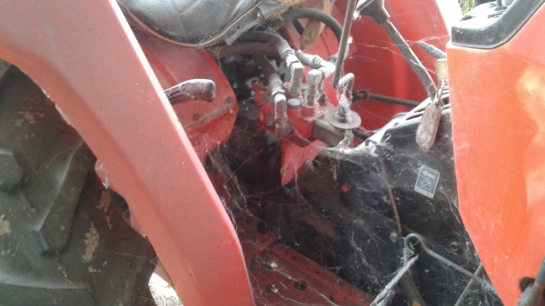 ขายตามสภาพรถไถ22โฟวินขับมาจอดสตาดเครื่องไม่ติดด่วนครับ ขายตามสภาพรถไถ22โฟวินขับมาจอดสตาดเครื่องไม่ติดด่วนครับ