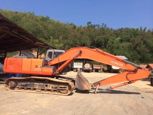 ขายด่วน HITACHI ZX200 สภาพพร้อมใช้งาน เอวดี เครื่องดี ช่วงล่างสวย โทร 091-2737963 มอส