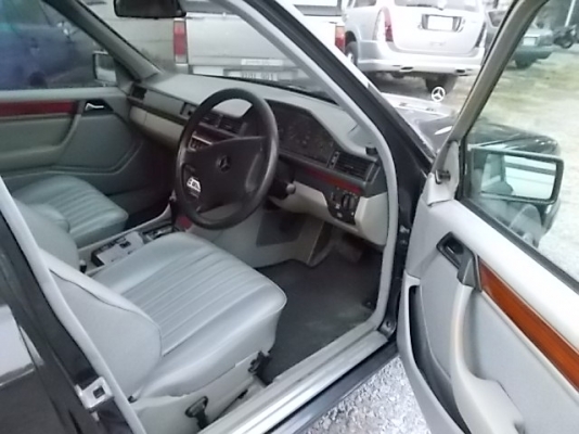 ขายไม่แพงbenz w124 230te(แวน)