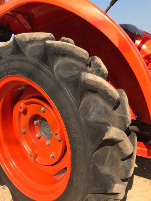 รถไถ L3208SP. ปี58. สีเดิม100\% สภาพเหมือนใหม่ รถไถ L3208SP. ปี58. สีเดิม100\% สภาพเหมือนใหม่