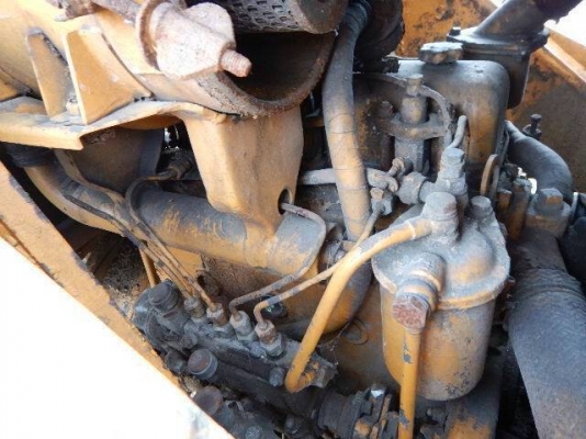 ขายรถแทรคเตอร์ KOMATSU D30S-15 ราคา 220000