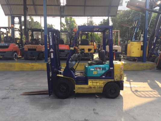 KOMATSU FD15-16 รถยกขนาด1.5ตัน เครื่องดีเซล เกียร์ธรรมดา สนใจติดต่อ 083-062-0223(ปอน)