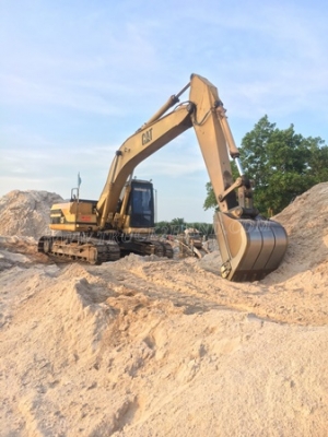 รถแมคโค CAT 320 พร้อมใช้งาน