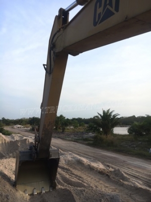 รถแมคโค CAT 320 พร้อมใช้งาน