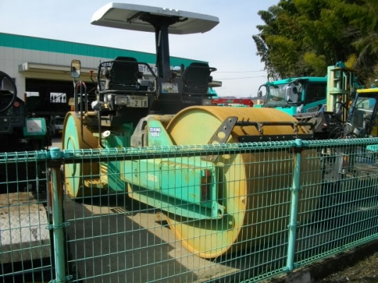 ขาย HITACHI CS125 สภาพสวย นำเข้าจากญี่ปุ่น สนใจติดต่อ อำพล 090-9694506, 080-3031241