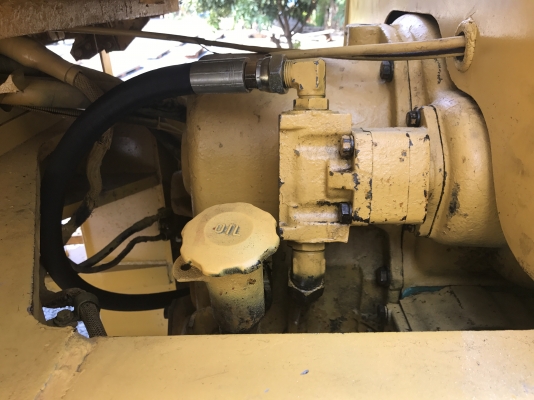 ขายรถตักล้อยาง KOMATSU 510 รถเก่าใน สภาพสวยๆ พร้อมใช้ สนใจติดต่อ 081-9485494