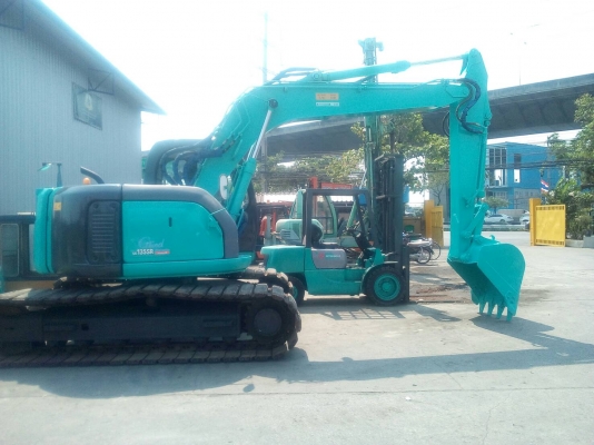 KOBELCO SK 135 SR