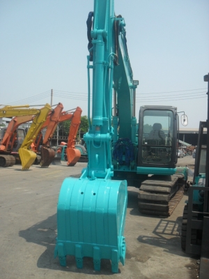 KOBELCO SK 135 SR