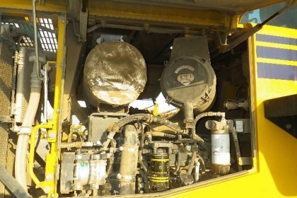 KOMATSU WA320-6 นำเข้าจากญี่ปุ่นแท้ ปี2013 ใหม่มากๆ รถสวย ถึงไทยเร็วๆนี้ โทร.090-986-2521 อ๊อบ
