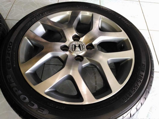 ล้อเง Honda City รุ่น Top ขอบ 16 พร้อมยาง Bridgestone 185 55 16 ปลายปี 14 ยางสวย ล้อสวยเดิมๆ ขายถูกทั้งชุด 4,900.- ใส่ถ่วงฟรี ส่งทั่วไทยค่ะ