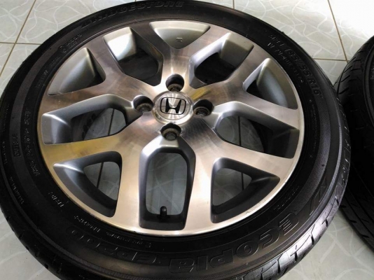 ล้อเง Honda City รุ่น Top ขอบ 16 พร้อมยาง Bridgestone 185 55 16 ปลายปี 14 ยางสวย ล้อสวยเดิมๆ ขายถูกทั้งชุด 4,900.- ใส่ถ่วงฟรี ส่งทั่วไทยค่ะ
