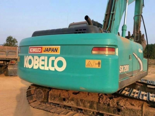 KOBELCO ราคา 1,590,000 บาท sk 200-8 yn 12 super ไฟฟ้าครบ เครื่องดี ปั้มแรง เอวแน่น ช่วงล่างสวย เอกสารแจ้งจำหน่าย.1หมื่นกว่าๆช.ม(รถอยู่ ระยอง) โทร 098-1862844  อ๊อฟ 101 ไอดีไลน์ ja5657
