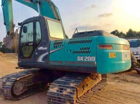 KOBELCO ราคา 1,590,000 บาท sk 200-8 yn 12 super ไฟฟ้าครบ เครื่องดี ปั้มแรง เอวแน่น ช่วงล่างสวย เอกสารแจ้งจำหน่าย.1หมื่นกว่าๆช.ม(รถอยู่ ระยอง) โทร 098-1862844  อ๊อฟ 101 ไอดีไลน์ ja5657