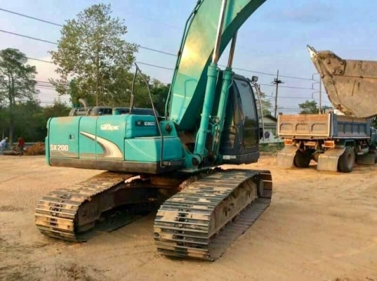 KOBELCO ราคา 1,590,000 บาท sk 200-8 yn 12 super ไฟฟ้าครบ เครื่องดี ปั้มแรง เอวแน่น ช่วงล่างสวย เอกสารแจ้งจำหน่าย.1หมื่นกว่าๆช.ม(รถอยู่ ระยอง) โทร 098-1862844  อ๊อฟ 101 ไอดีไลน์ ja5657