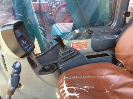 KOBELCO ราคา 1,590,000 บาท sk 200-8 yn 12 super ไฟฟ้าครบ เครื่องดี ปั้มแรง เอวแน่น ช่วงล่างสวย เอกสารแจ้งจำหน่าย.1หมื่นกว่าๆช.ม(รถอยู่ ระยอง) โทร 098-1862844  อ๊อฟ 101 ไอดีไลน์ ja5657