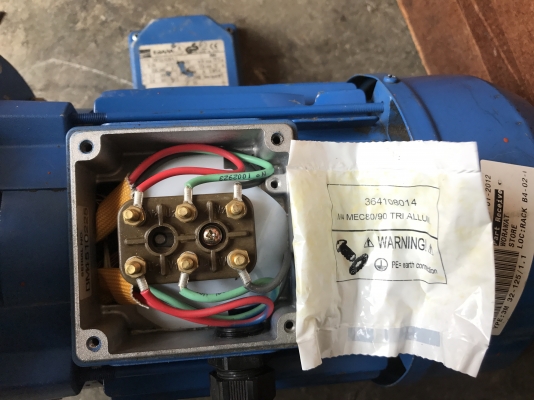 ขายปั้มน้ำหอยโข่งหัวสแตนเลส Ebara 1.5HP. 380V สภาพของใหม่เก่าเก็บ ไม่เคยต่อไฟ พร้อมใช้งาน ขายปั้มน้ำหอยโข่งหัวสแตนเลส Ebara 1.5HP. 380V สภาพของใหม่เก่าเก็บ ไม่เคยต่อไฟ พร้อมใช้งาน