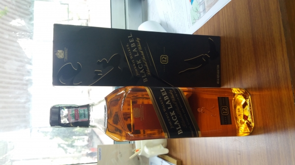 BLACK LABEL 1 LITRE ครับ