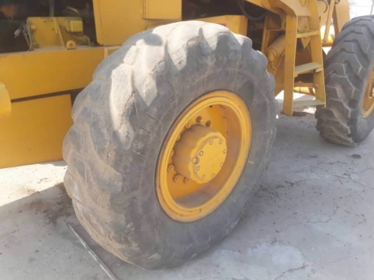 KOMATSU JH63 เอวอ่อน 335,000 บาท เครื่องดี เกียร์ดี ยางสวย ต่อแขน เปิดปาก เอกสารชื้อขาย  รถอยู่ จ.สุพรรณบุรี  โทร 098-1862844 อ๊อฟ 101 ไอดีไลน์ ja5657