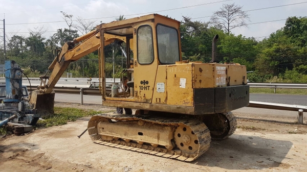 ขาย 215,000 KOMATSU 10 HT เครื่องดี ปั้มแรง ตัวเดิน ดีแรง เอวแน่น ช่วงล่างเต็ม รถสวยพร้อมใช้ รถอยู่ จันทบุรี 090-772-3710 090-772-3708