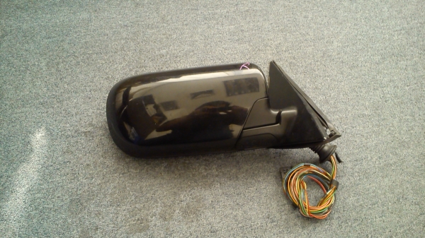 กระจกมองข้าง BMW 740i BMW 750il ข้างขวา สีดำ หรือ BMW E38 กระจกมองข้าง BMW 740i BMW 750il ข้างขวา สีดำ หรือ BMW E38