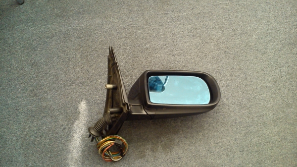 กระจกมองข้าง BMW 740i BMW 750il ข้างขวา สีดำ หรือ BMW E38 กระจกมองข้าง BMW 740i BMW 750il ข้างขวา สีดำ หรือ BMW E38