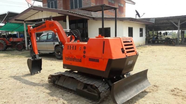 IHI 20-3 ราคา 145,000 บาท เครื่องดี ปั้มดี โช่หนา เอวแน่น เอกสารอินวอยท์  รถอยู่ จ.ร้อยเอ็ด  โทร 098-1862844 อ๊อฟ 101 ไอดีไลน์ ja5657