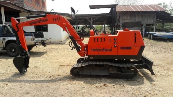 IHI 20-3 ราคา 145,000 บาท เครื่องดี ปั้มดี โช่หนา เอวแน่น เอกสารอินวอยท์  รถอยู่ จ.ร้อยเอ็ด  โทร 098-1862844 อ๊อฟ 101 ไอดีไลน์ ja5657