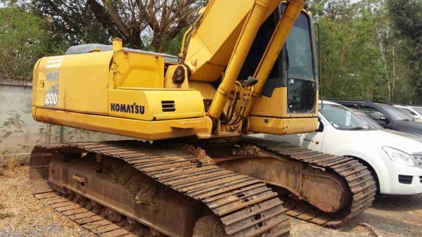 ขายด่วน KOMATSU PC200-7 รถสภาพสวยพร้อมใช้งาน เครื่องปั้มดี ไฟฟ้าอยู่ โซ่ช่วงล่างพร้อมใช้งาน เอกสารเล่มทะเบียน ขายด่วน KOMATSU PC200-7 รถสภาพสวยพร้อมใช้งาน เครื่องปั้มดี ไฟฟ้าอยู่ โซ่ช่วงล่างพร้อมใช้งาน เอกสารเล่มทะเบียน