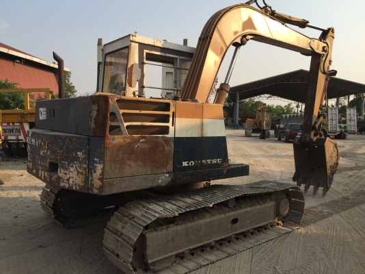 ขายรถแบคโค KOMATSU PC60-3 สะภาพพร้อมใช้ มูมฮาร์มสวย เอวมีขยับนิดหน่อย ราคา280000 สนใจโทร 081-3531946 ลาย (ID)081-3531946 ต่.บางนา