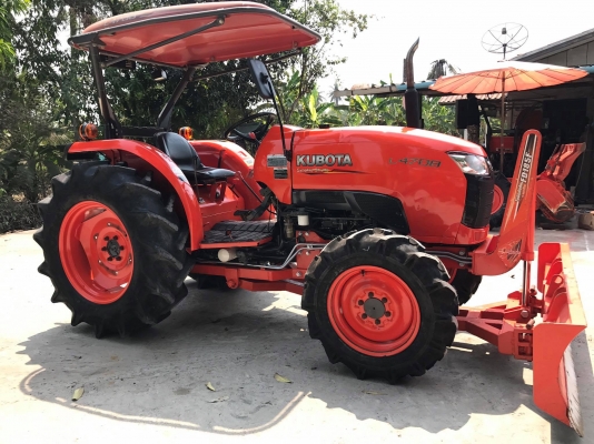 ขายรถไถคูโบต้า L4708 4WD2เพลา ใช้งาน 600 ชั่วโมง สภาพสวยพร้อมใช้ค่ะ พร้อมอุปกรณ์ ใบมีดหน้าและโลเตอร์รีจอบหมุน ราคา 428,000 บาท #พร้อมส่งฟรีถึงบ้าน โทรสอบถามได้เลยค่ะ 081-9136451 ขอดูรูปทาง Line:Bow6451 เครื่องดี เกียร์ดี ยางดีทั้ง 4 เส้น ตรวจเชคเรียบร้อย ขายรถไถคูโบต้า L4708 4WD2เพลา ใช้งาน 600 ชั่วโมง สภาพสวยพร้อมใช้ค่ะ พร้อมอุปกรณ์ ใบมีดหน้าและโลเตอร์รีจอบหมุน ราคา 428,000 บาท #พร้อมส่งฟรีถึงบ้าน โทรสอบถามได้เลยค่ะ 081-9136451 ขอดูรูปทาง Line:Bow6451 เครื่องดี เกียร์ดี ยางดีทั้ง 4 เส้น ตรวจเชคเรียบร้อย