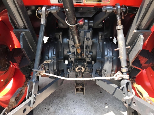 ขายรถไถคูโบต้า L4708 4WD2เพลา ใช้งาน 600 ชั่วโมง สภาพสวยพร้อมใช้ค่ะ พร้อมอุปกรณ์ ใบมีดหน้าและโลเตอร์รีจอบหมุน ราคา 428,000 บาท #พร้อมส่งฟรีถึงบ้าน โทรสอบถามได้เลยค่ะ 081-9136451 ขอดูรูปทาง Line:Bow6451 เครื่องดี เกียร์ดี ยางดีทั้ง 4 เส้น ตรวจเชคเรียบร้อย ขายรถไถคูโบต้า L4708 4WD2เพลา ใช้งาน 600 ชั่วโมง สภาพสวยพร้อมใช้ค่ะ พร้อมอุปกรณ์ ใบมีดหน้าและโลเตอร์รีจอบหมุน ราคา 428,000 บาท #พร้อมส่งฟรีถึงบ้าน โทรสอบถามได้เลยค่ะ 081-9136451 ขอดูรูปทาง Line:Bow6451 เครื่องดี เกียร์ดี ยางดีทั้ง 4 เส้น ตรวจเชคเรียบร้อย