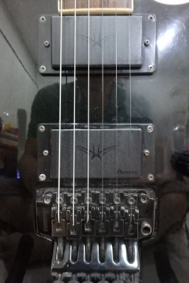 กีต้าร์ไฟฟ้า Ibanez GIO รุ่นฟรอยโรส GRG220DEX-BKN สีดำ สภาพใหม่ มีกระเป๋าหนา กีต้าร์ไฟฟ้า Ibanez GIO รุ่นฟรอยโรส GRG220DEX-BKN สีดำ สภาพใหม่ มีกระเป๋าหนา