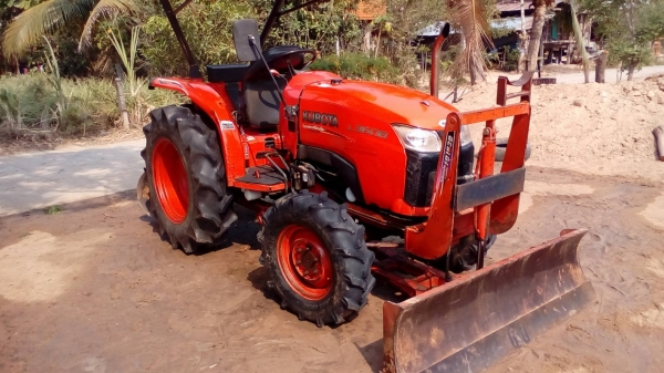 36แรง พร้อมใช้ เล่มทะเบียนพร้อม ดันหน้า พาลหลัง 36แรง พร้อมใช้ เล่มทะเบียนพร้อม ดันหน้า พาลหลัง