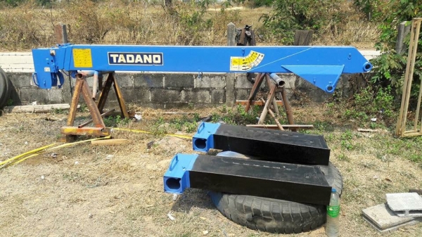 ขาย 145,000 บาท เก่านอก เครน TANADO 2.9 ตัน 4 ปอก 3 ชัก สภาพพร้อมใช้ รถอยู่ จ.ร้อยเอ็ด โทร098-186284