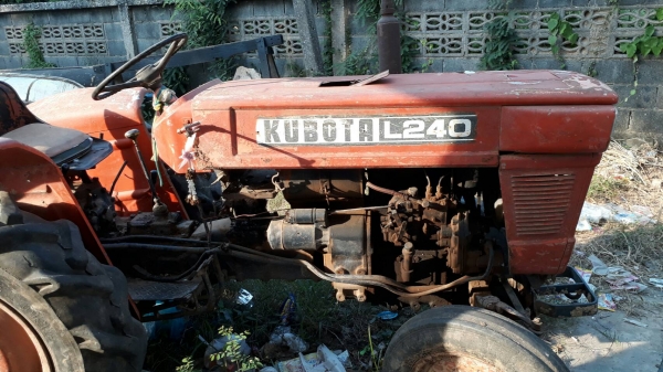 คูโบต้าL240สภาพใช้งานใด้ปกติคับ