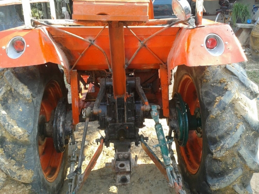 คูโบต้า24แรงพร้อมผานพรวนและผานบุกเบิกเครื่ิองดีเกียดีใฮโนลิกสมบูรณ์