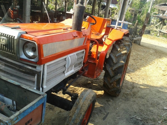 คูโบต้า24แรงพร้อมผานพรวนและผานบุกเบิกเครื่ิองดีเกียดีใฮโนลิกสมบูรณ์