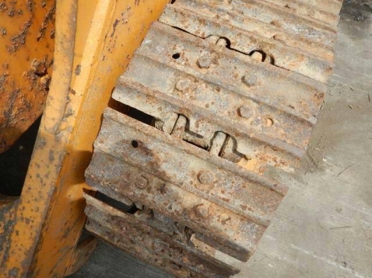 ขายรถแทรคเตอร์ KOMATSU D30S-15 ราคา 220000