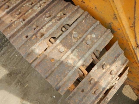 ขายรถแทรคเตอร์ KOMATSU D30S-15 ราคา 220000 ขายรถแทรคเตอร์ KOMATSU D30S-15 ราคา 220000