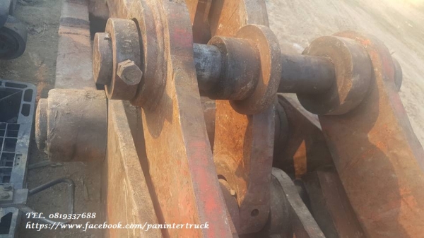 FROM JAPAN ตัวคีบปากหนีบไม้GRAPPLE-YUTANI /สำหรับรถขุดไซค์ 200 /สลัก 80 มิล/ ราคาเพียง 37,000 บาท สนใจติดต่อ 0819337688