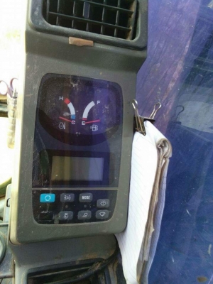 ขาย 1,290,000 KOBELCO sk 200-6 yn 09 ไฟฟ้าครบ เครื่องดี ปั้มแรง เอวแน่น ช่วงล่างเต็ม เล่มทะเบียน รถอยู่ อุทัยธานี 090-772-3710 090-772-3708