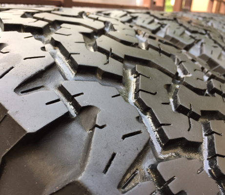 ยาง All BF goodrich 265 70 17 ปลายปี12 ดอกเต็ม ใช้ยาว ราคาไม่แพง