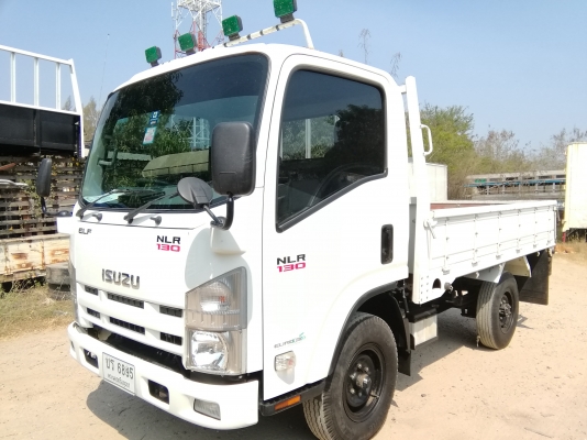 4 ล้อบรรทุก *ไม่ติดเวลา* Euro.3 * ISUZU NLR 130 แรงม้า *ยาว 3.20 ม.* รถสวยเดิม+สวยจริง+สวยจัด * รถห้างแท้ * (ไมล์ 8,&times;&times;&times; โล)