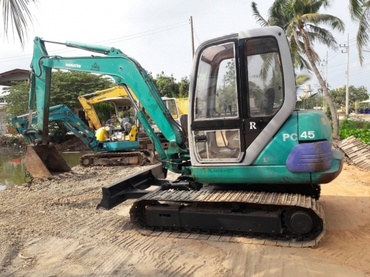 ขายKOMATSU PC45-1E  เก่าญี่ปุ่นแท้  สภาพสวย พร้อมใช้  เครื่องดำ  ลองระบบกันได้ทุกวัน  โทร  089-3818694  ดวงนภา