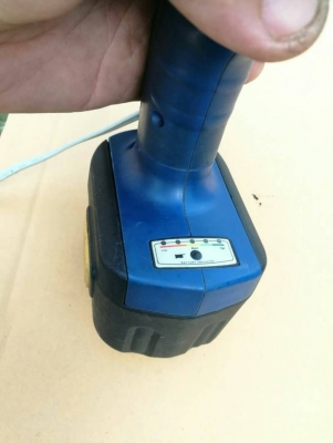 1200 บ. ส่งฟรี083-2000058  LINE ID: line832923 IMPACT DRIVER ชุดบล๊อกกระแทกด้วยระบบค้อนแรงบิด 120N-mใช้แบตเตอร์ยี่ห้อ EARTH MAN รุ่น ID-1200 หมุนที่ 0-3000รอบต่อนาที ชุดทดขนาดใหญ่ แบตขนาด 12V.มีแบต1ก้อน(เสื่อม) (ใช้เสียบไฟ 100V.)