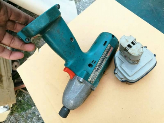 1300 บ. ส่งฟรี083-2000058 LINE ID: line832923 IMPACT DRIVER ชุดบล๊อกกระแทกด้วยระบบค้อนแรงบิดสูง ใช้แบตเตอร์ยี่ห้อ Makita จากญี่ปุ่นหมุนที่ 0-2000รอบต่อนาที ชุดทดขนาดใหญ่ แบตขนาด 12V.มีแบต1ก้อน(เสีีอม) แท่นชาร์ท 1300 บ. ส่งฟรี083-2000058 LINE ID: line832923 IMPACT DRIVER ชุดบล๊อกกระแทกด้วยระบบค้อนแรงบิดสูง ใช้แบตเตอร์ยี่ห้อ Makita จากญี่ปุ่นหมุนที่ 0-2000รอบต่อนาที ชุดทดขนาดใหญ่ แบตขนาด 12V.มีแบต1ก้อน(เสีีอม) แท่นชาร์ท