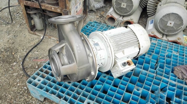 ** ไปอยู่ระยองครับ ** ปั้มน้ำหัวสแตนเลสเยอรมัน KSB 7.5 HP 380V ของใหม่เก่าเก็บไม่เคยใช้งาน